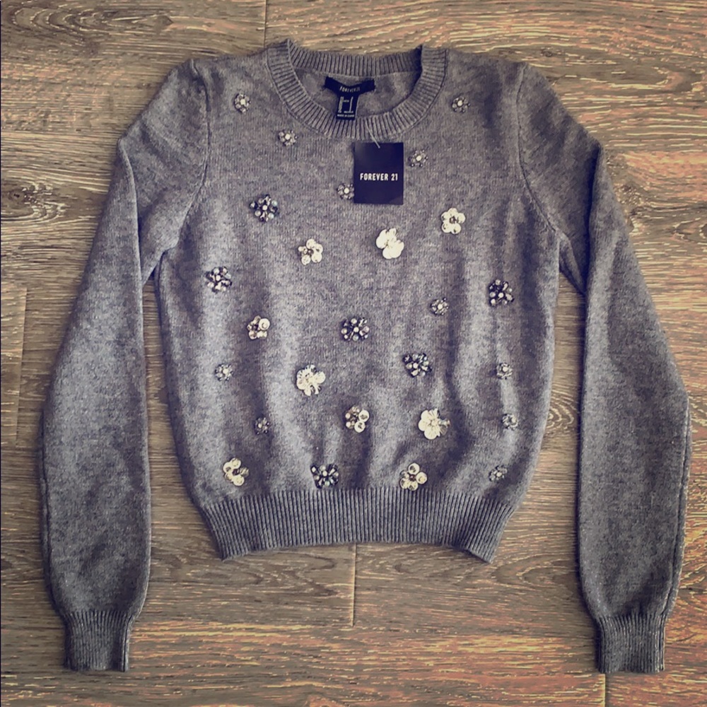 NWOT Forever 21 jeweled gray knit sweater size S